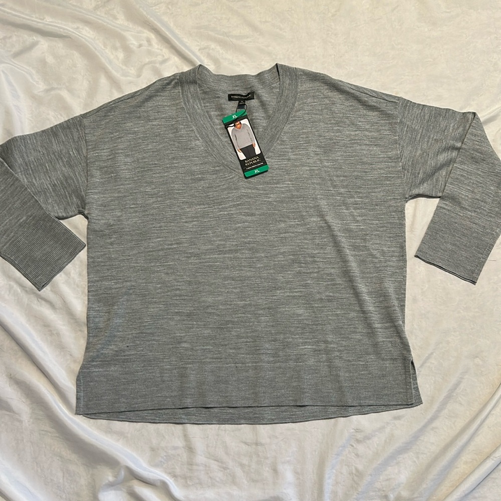 NWT Banana Republic V-Neck Merino Wool Sweater XL
